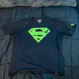 Under Armour Superman tshirt Mens large